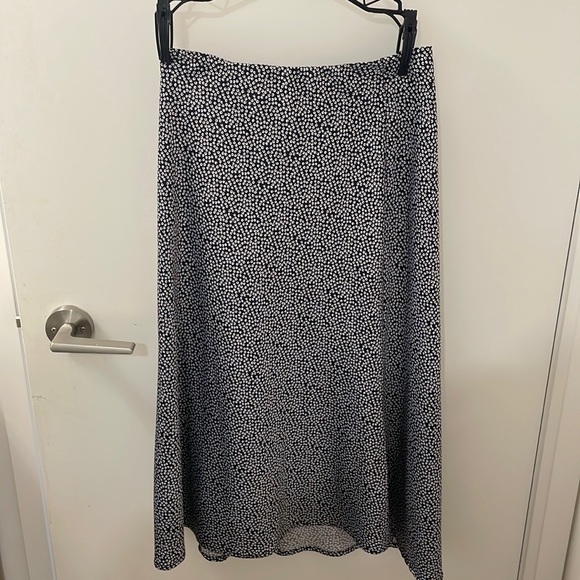 Blue knee length slip skirt - Picture 1 of 2